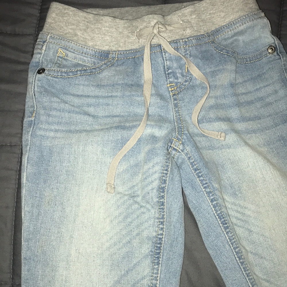 Jeans - Picture 2 of 4